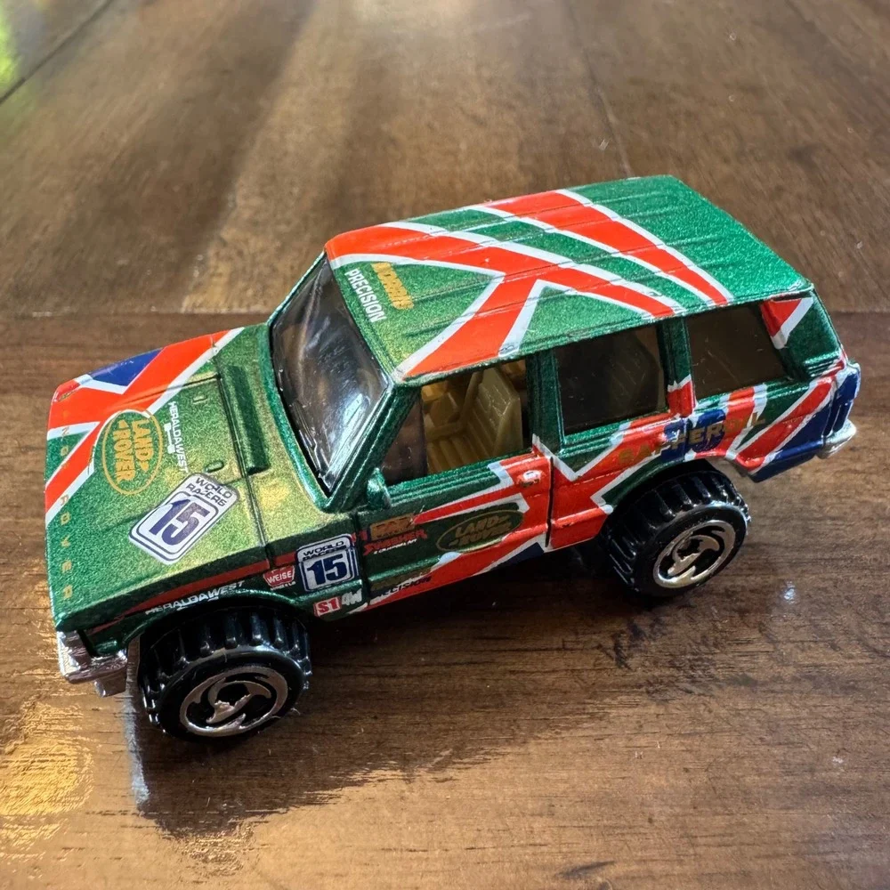 Hot Wheels Range Rover World Racers Green Union Jack Diecast Car 15 1989